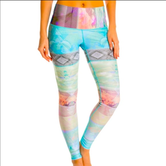 Teeki Leggings